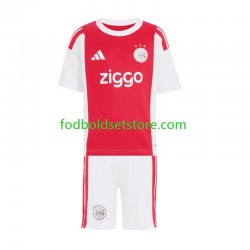 AFC Ajax Trøje Hjemmebane 2026-2027 Kort ærmer ,Børn Fodboldsæt AFC Ajax Trøje Hjemmebane 2026-2027 Kort ærmer ,Børn Fodboldsæt