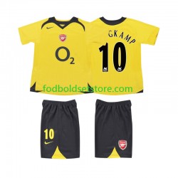 Arsenal Trøje BERGKAMP 10 2005 Retro Udebane 2006 Kort ærmer ,Børn Fodboldsæt Arsenal Trøje BERGKAMP 10 2005 Retro Udebane 2006 Kort ærmer ,Børn Fodboldsæt