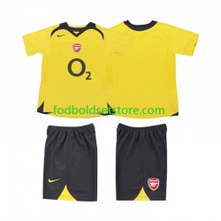 Arsenal Trøje 2005 Retro Udebane 2006 Kort ærmer ,Børn Fodboldsæt Arsenal Trøje 2005 Retro Udebane 2006 Kort ærmer ,Børn Fodboldsæt