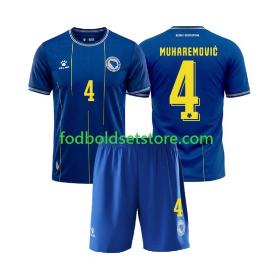 Bosnien-Hercegovina Trøje Tarik Muharemovic 4 Hjemmebane World Cup 2026 Kort ærmer ,Børn Fodboldsæt Bosnien-Hercegovina Trøje Tarik Muharemovic 4 Hjemmebane World Cup 2026 Kort ærmer ,Børn Fodboldsæt